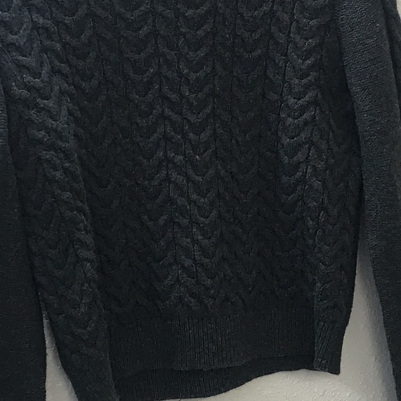 Banana Republic brand Ladies Petite Gray Sweater - Picture 2 of 9